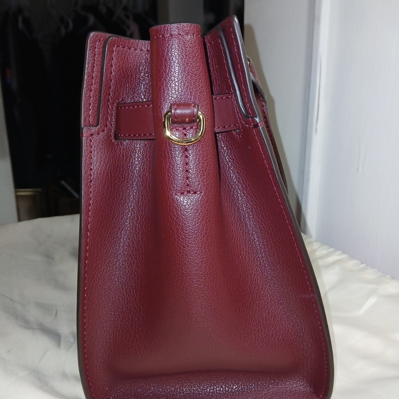 NWOT Michael Kors Oxblood Hamilton Satchel Crossbody Strap Gold Hardware - Picture 4 of 16